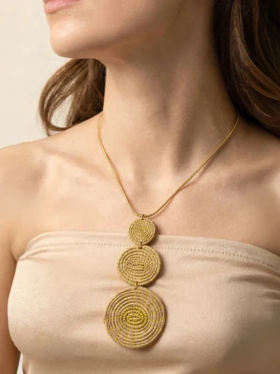 Collar 3 soles